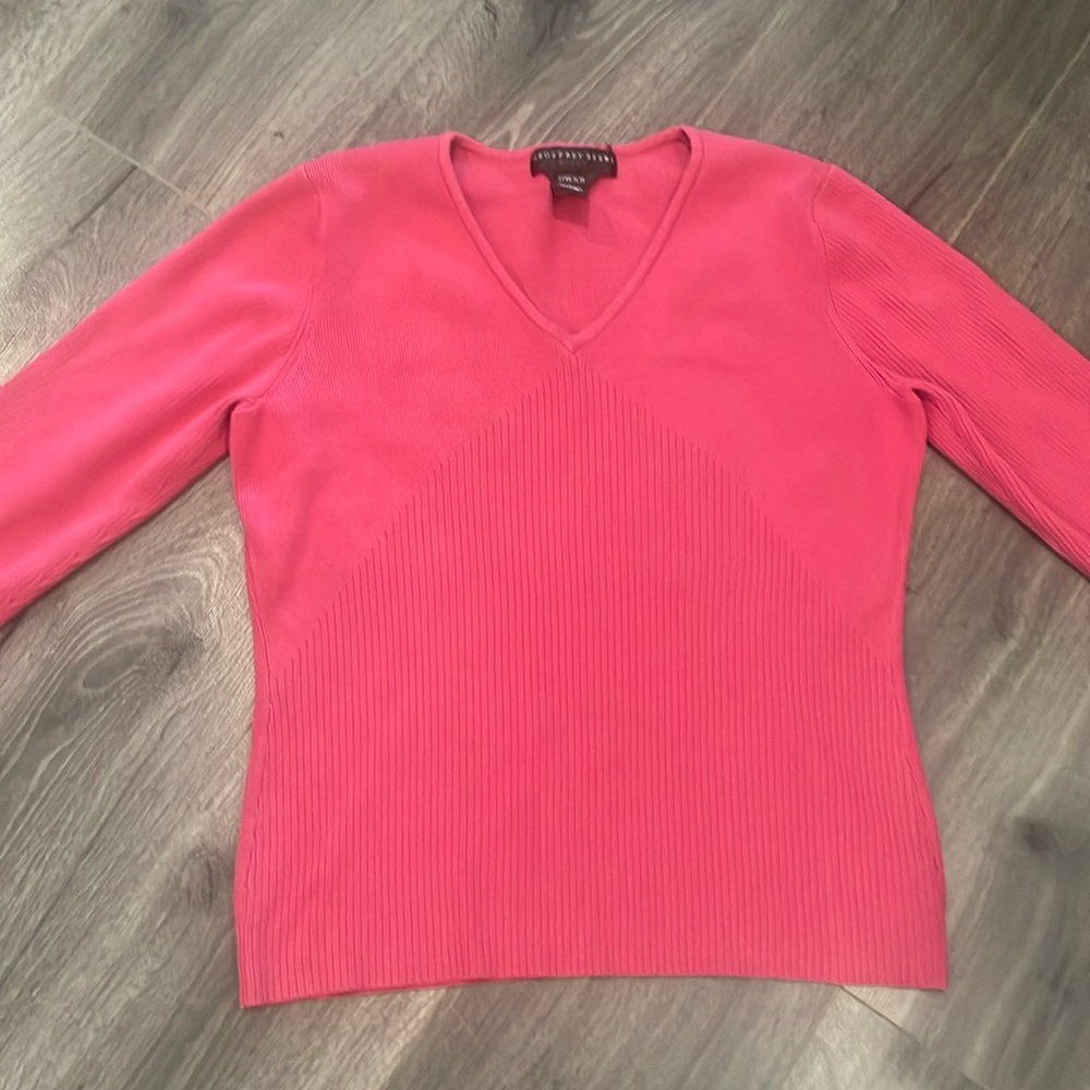 Geoffrey Beene Sport Stretch Pink Sweater Vibrant Casual Chic Everyday Wear